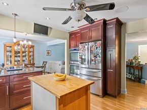 17 Woodchuck Lane, Norwalk CT 06854
