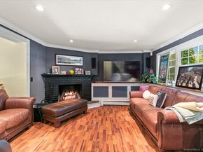 17 Woodchuck Lane, Norwalk CT 06854