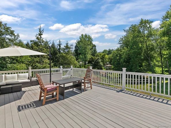 17 Woodchuck Lane, Norwalk CT 06854