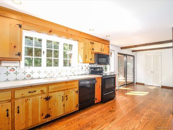 57 Little Brook Road, Wilton CT 06897