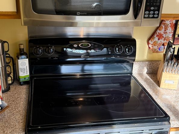 44 Pleasant Street 21, Stamford CT 06810