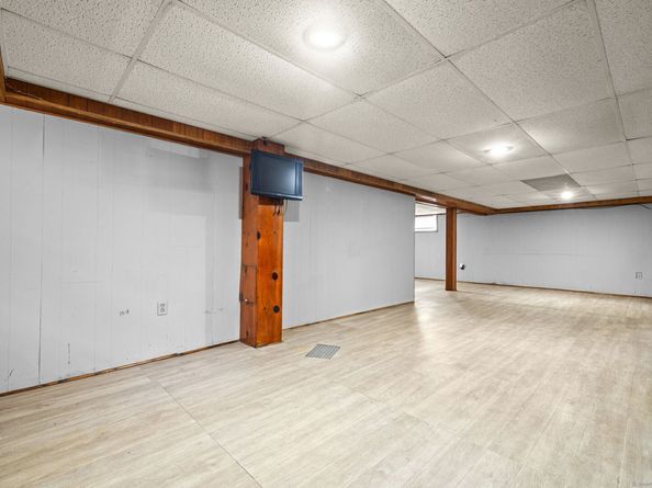 128 Auburn Street, Stratford CT 06614