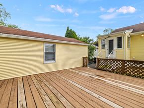 128 Auburn Street, Stratford CT 06614