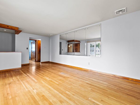 128 Auburn Street, Stratford CT 06614