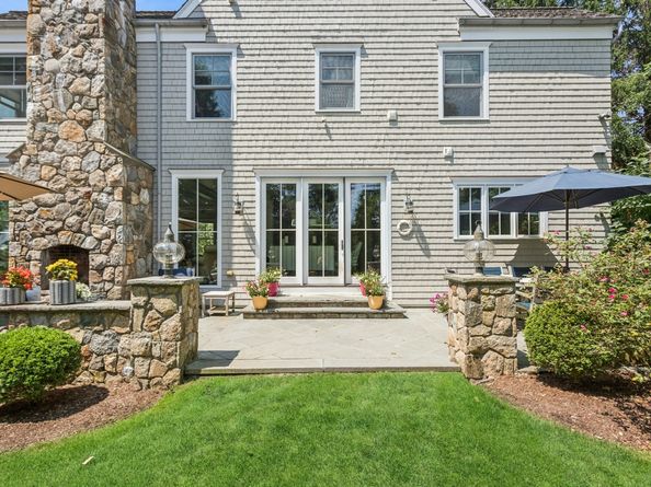 11 Edgewater, Westport CT 06880