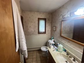 10 Greenwood Lane, Shelton CT 06484
