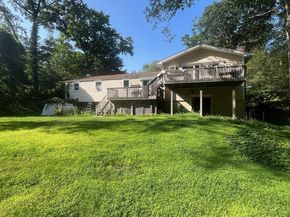 10 Greenwood Lane, Shelton CT 06484