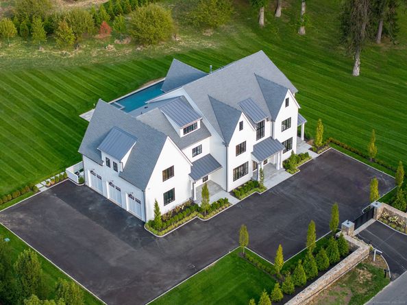 250 Carter Street, New Canaan CT 06840