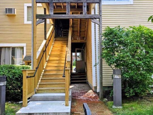 135 Flax Hill Road APT 21, Norwalk CT 06854