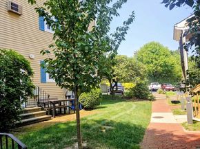 135 Flax Hill Road APT 21, Norwalk CT 06854