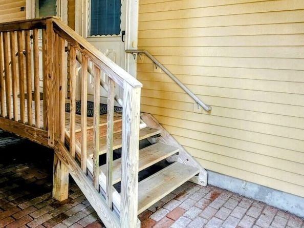 135 Flax Hill Road APT 21, Norwalk CT 06854