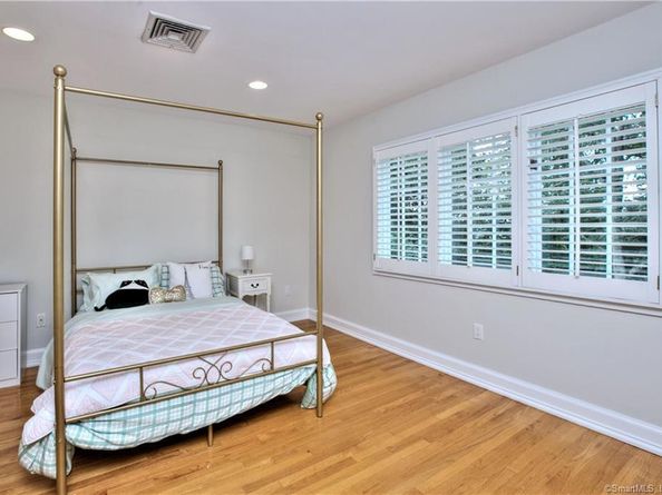 30 Soundview Farm Road, Weston CT 06883