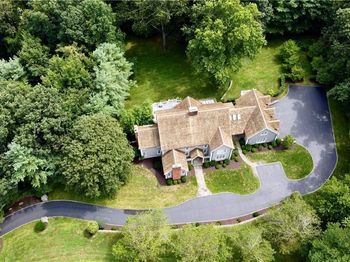 30 Soundview Farm Road