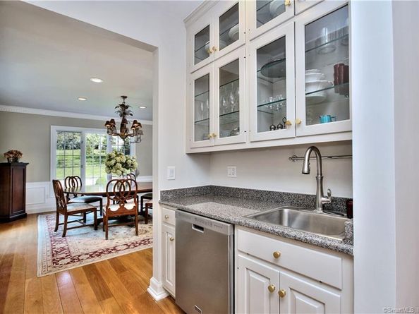 30 Soundview Farm Road, Weston CT 06883