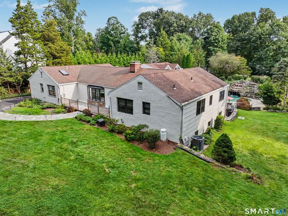 121 Parry Road, Stamford CT 06907