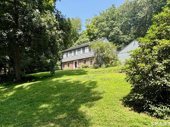 50 Deerfield Drive, Easton CT 06612