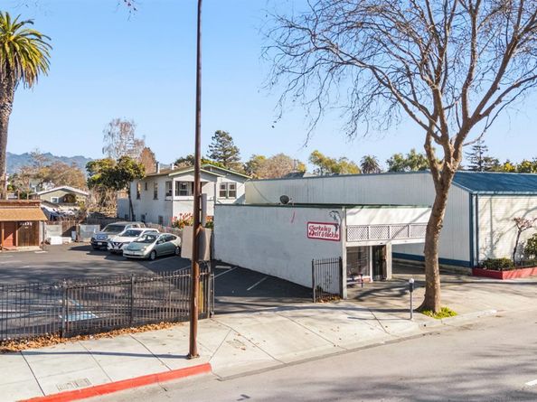 2223 San Pablo Avenue, Berkeley CA 94702