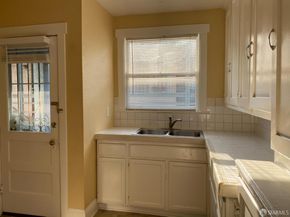 797 Alcatraz Avenue, Oakland CA 94609