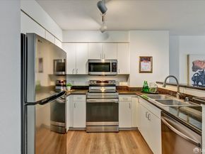 8200 Oceanview Terrace 108, San Francisco CA 94132