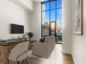 889 Avenue Square NE 209, Bellevue WA 98004