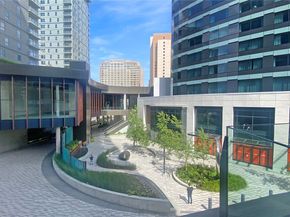 889 Avenue Square NE 209, Bellevue WA 98004