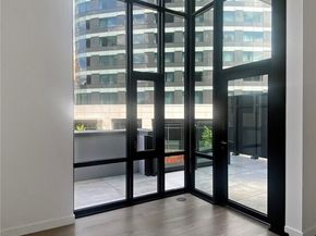 889 Avenue Square NE 209, Bellevue WA 98004