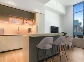 889 Avenue Square NE 209, Bellevue WA 98004