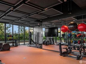 889 Avenue Square NE 209, Bellevue WA 98004