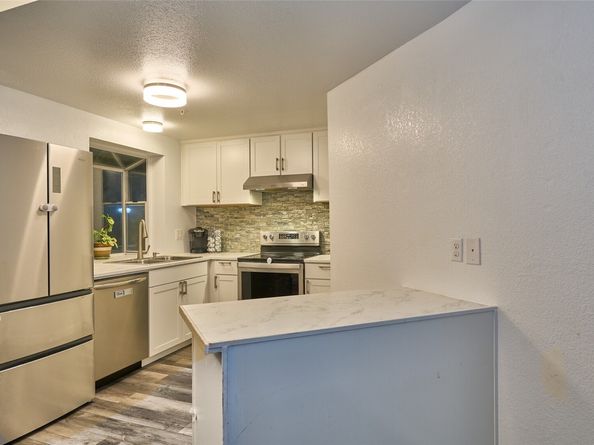17404 Ambaum Boulevard S 301, Burien WA 98148