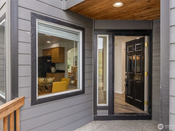 17028 4th Avenue SE, Bothell WA 98012