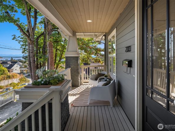 2313 E Mercer Street, Seattle WA 98112
