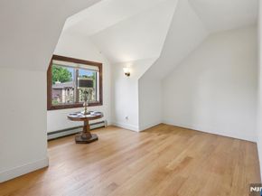 1060 Briar Way, Fort Lee NJ 07024