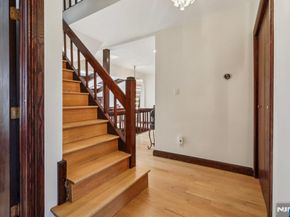 1060 Briar Way, Fort Lee NJ 07024