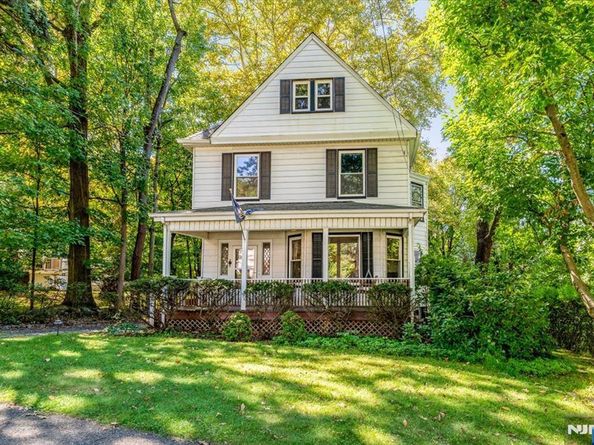 194 Christie Heights Street, Leonia NJ 07605