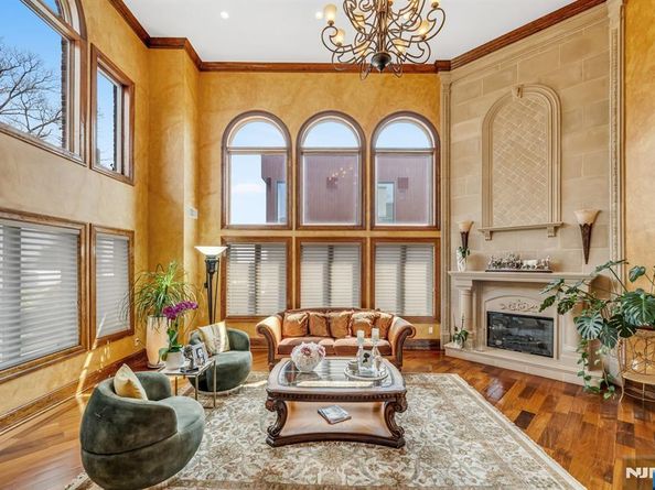 10 Fox Terrace, Cliffside Park NJ 07010