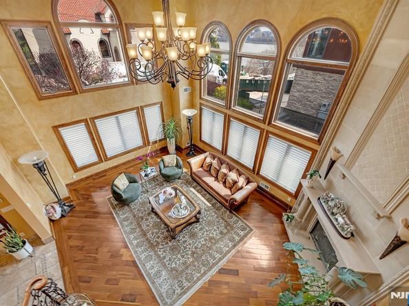 10 Fox Terrace, Cliffside Park NJ 07010