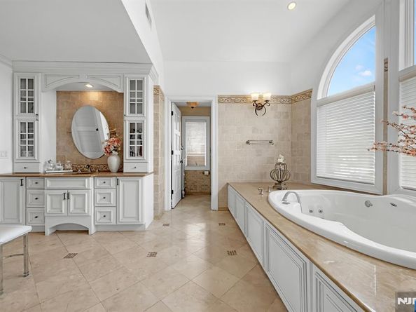 10 Fox Terrace, Cliffside Park NJ 07010