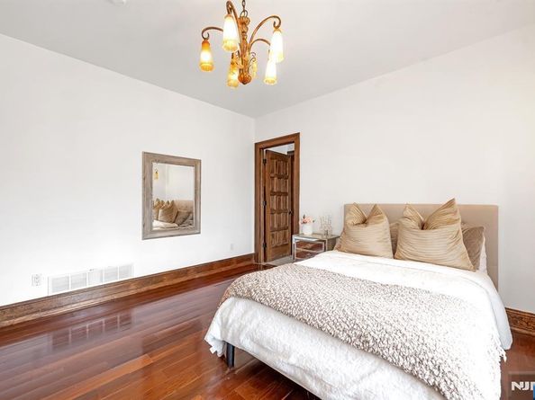 10 Fox Terrace, Cliffside Park NJ 07010