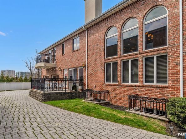 10 Fox Terrace, Cliffside Park NJ 07010