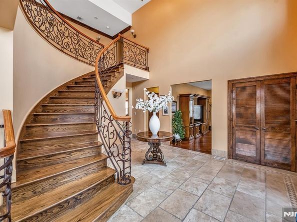 10 Fox Terrace, Cliffside Park NJ 07010