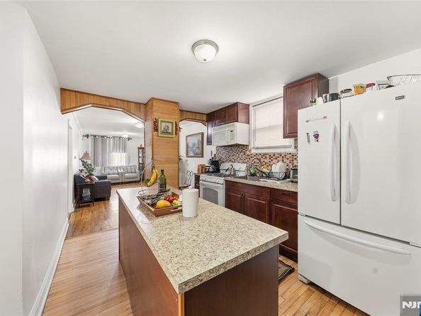 4616 Meadowview Avenue, North Bergen NJ 07047