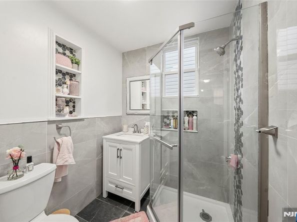 4616 Meadowview Avenue, North Bergen NJ 07047