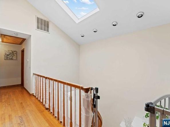 178 Central Lane, Secaucus NJ 07094