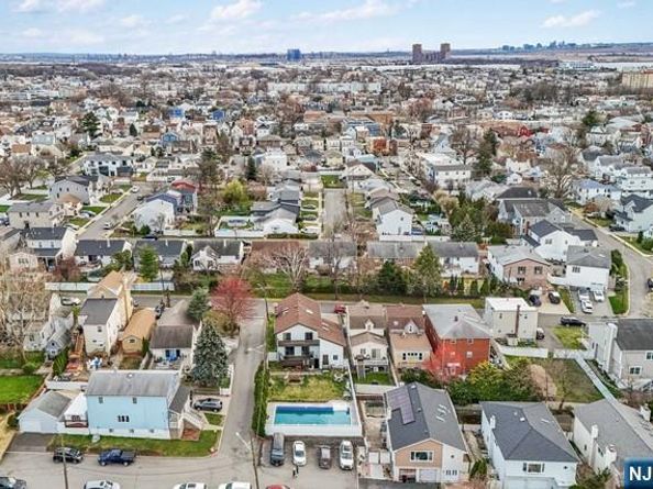 178 Central Lane, Secaucus NJ 07094