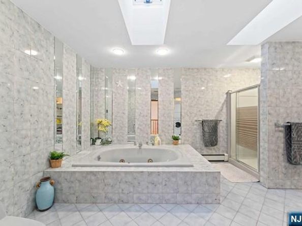 178 Central Lane, Secaucus NJ 07094