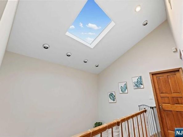 178 Central Lane, Secaucus NJ 07094