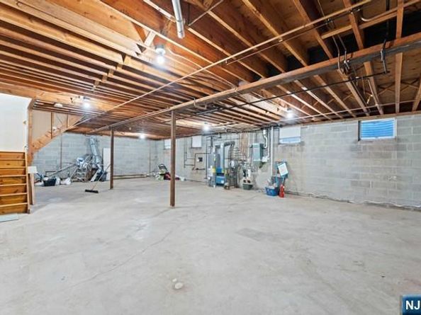 178 Central Lane, Secaucus NJ 07094