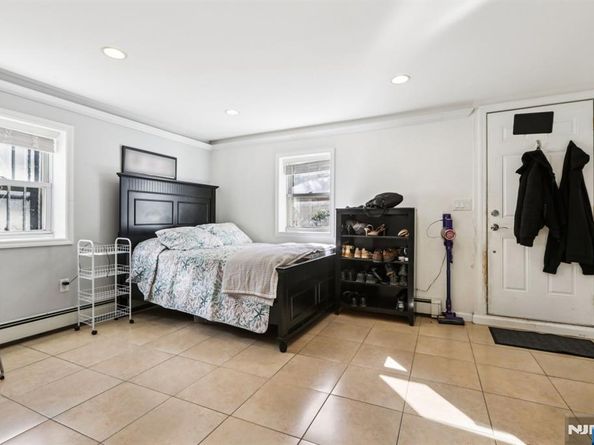 456 Morse Avenue, Ridgefield NJ 07657