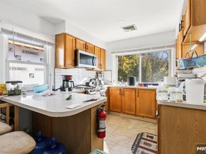 456 Morse Avenue, Ridgefield NJ 07657