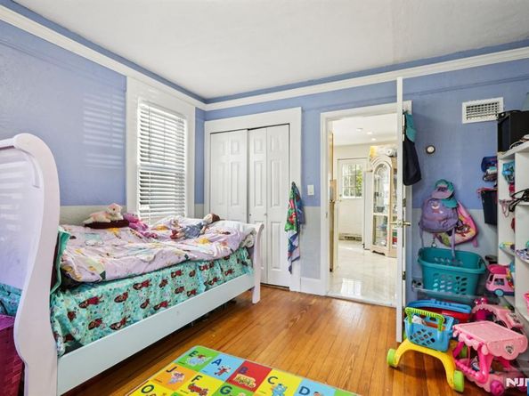 456 Morse Avenue, Ridgefield NJ 07657